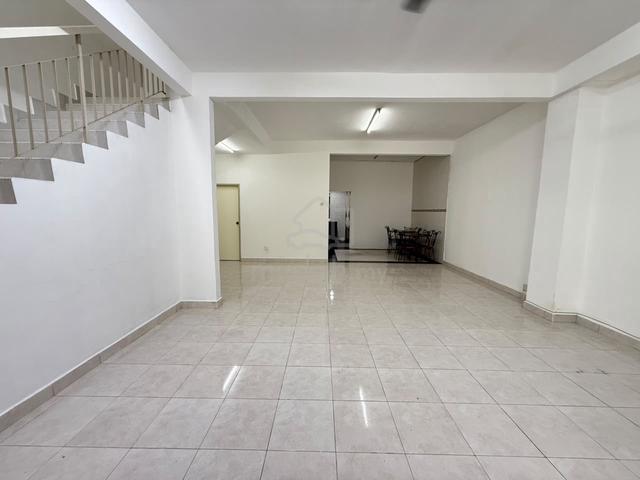 Triple storey Jalan lembah Bandar seri alam masai johor mmhe 1