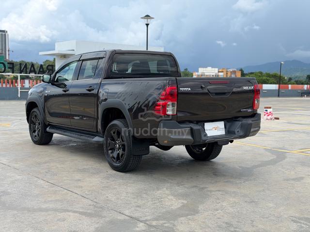 2019 Toyota HILUX 2.8 BLACK EDITION (A) - 4