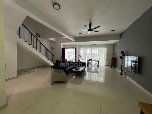 Fully Furnish 3 Superlink house at Duta Villa , Bandar Setia Alam 1