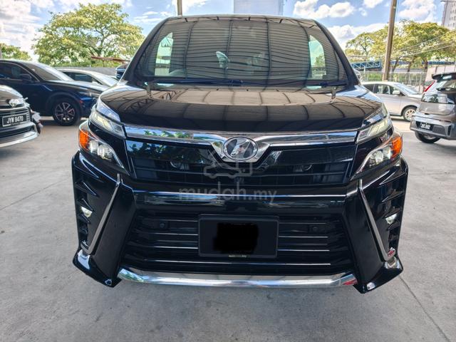 2019 Toyota VOXY 2.0 ZS KIRAMEKI II (A) - 2