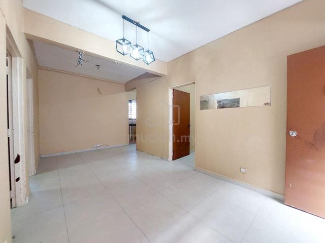Seri Perindu Apartment 1
