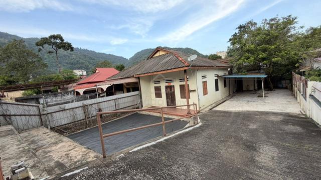 Single Storey Semi-Detached house Air Itam with Wide land area 1