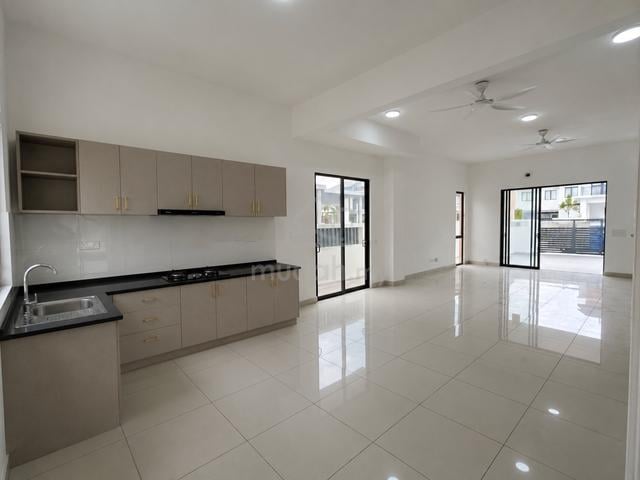 Limited 2-Sty Partial Furnished 3R3B Endlot Robin Rimbayu for Rent 1