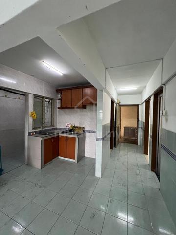 Sri Bahagia Court 1