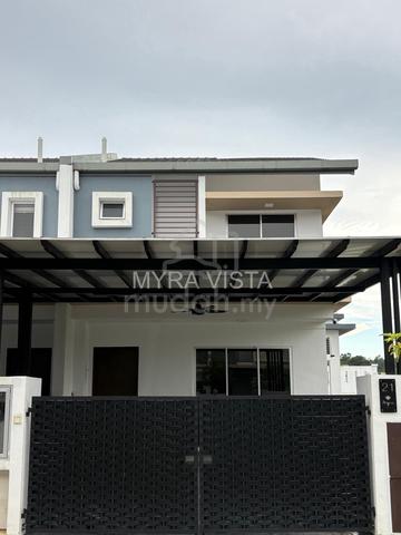 CORNER LOT - DOUBLE STOREY 40x80FT RENOVATED (GATED AND GUARDED) 1