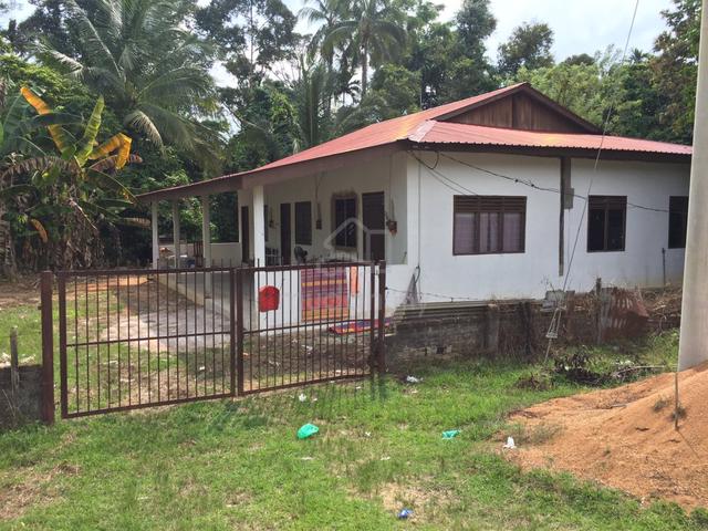 Rumah Kampung 2 Bilik Untuk Disewa 1
