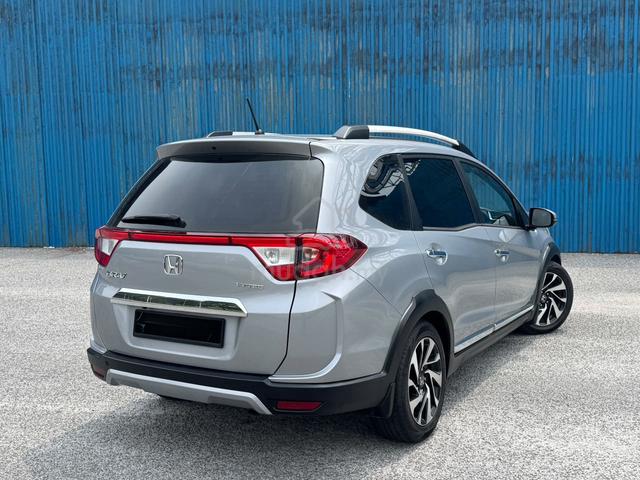 2018 Honda BR-V 1.5 V -- (A) Free warrenty 3 years - 3