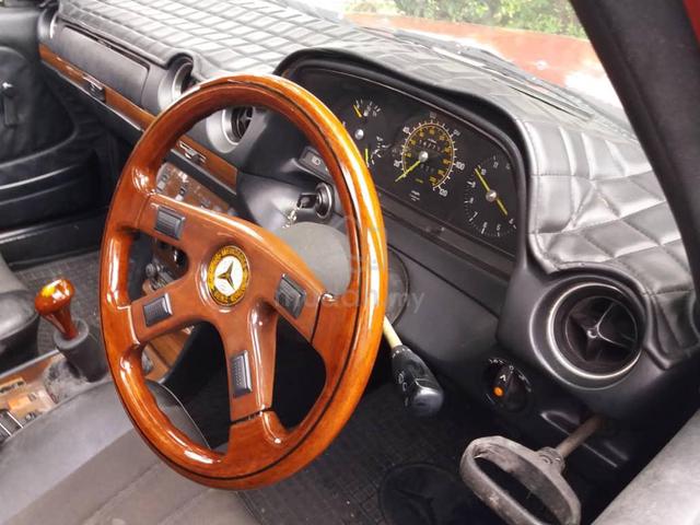 FOR SALE: Mercedes-Benz 200 (W123) Classic 🚗 - 4
