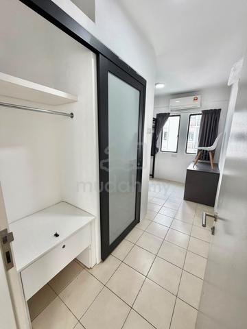 Uni Suites 1