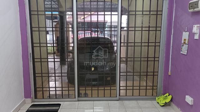 Johor Kulai Partially Furnished 1-Storey Terraced House For Rent 1