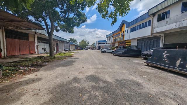 1.5 Storey Factory Taman Industri Villaraya Semenyih 4500 sf For Rent 1