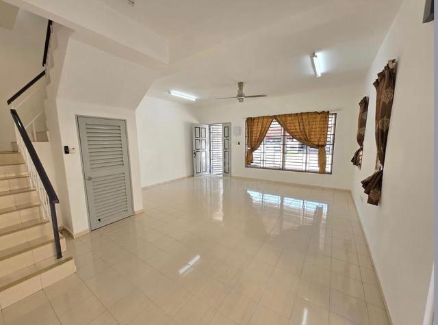 2 Storey Intermediate Corner Terrace House Freehold Taman Bayu Mutiara 1