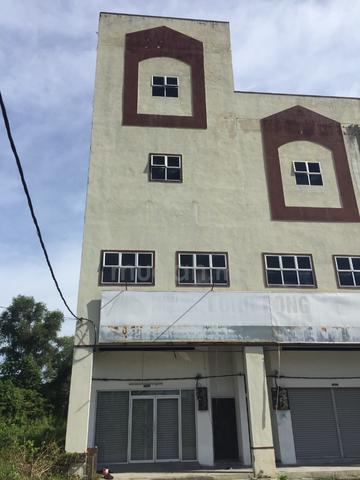 4-storey shopoffice at Taman Selamat, Sitiawan for sale 1