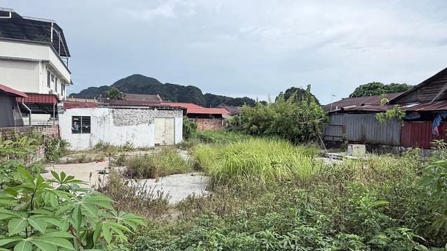 Bungalow Lot at Gunung Rapat Ipoh 1