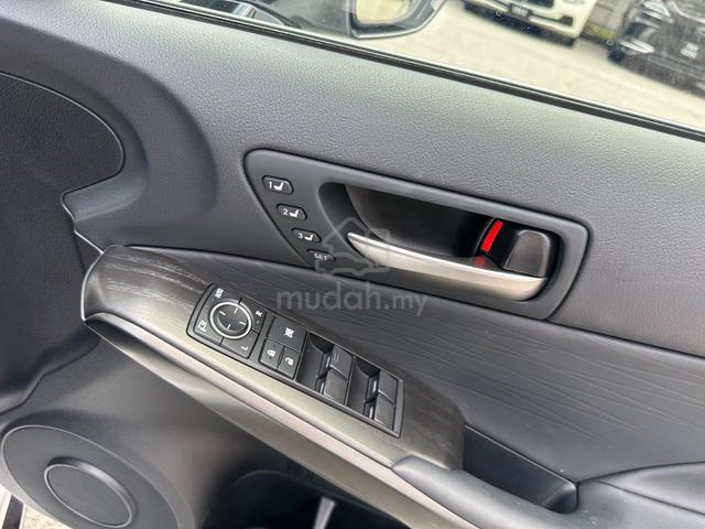 BLACK SEAT 2021 Lexus IS300 2.0 F SPORT MODE BLACK - 4