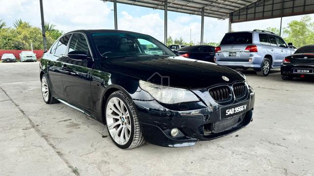 BMW 525i 2.5 (A) 2003 SAB 9566 V - 1