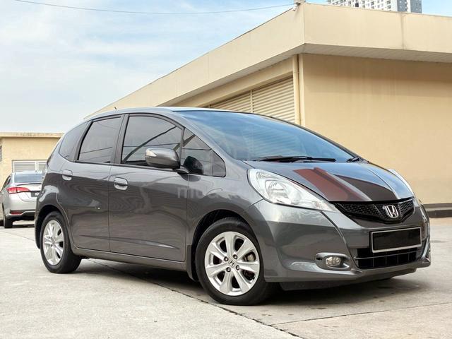 2014 Honda Jazz 1.3 A Hybrid Facelift - 3