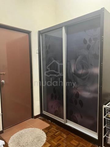 Bilik Master untuk disewa - Female (Landed House) Puchong Jaya 1