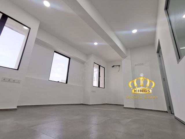 Georgetown C Y Choy Shop Office 2
