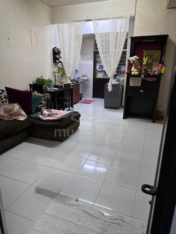 Laman Setia Gelang Patah 2 Storey Medium Cost 18x60 Original Condition 1