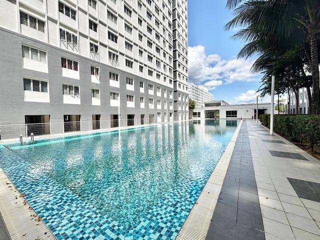 Karisma @ Eco Majestic 1