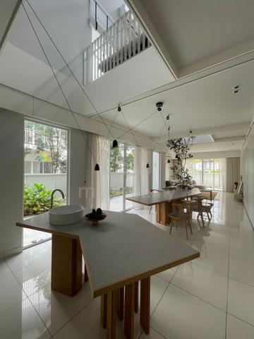 Jalan rimba Bandar seri alam bigger semi d / free lawyer fee / 1
