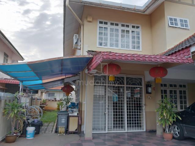 Taman Jati, end lot with extra land Double Storey unit for sale 1