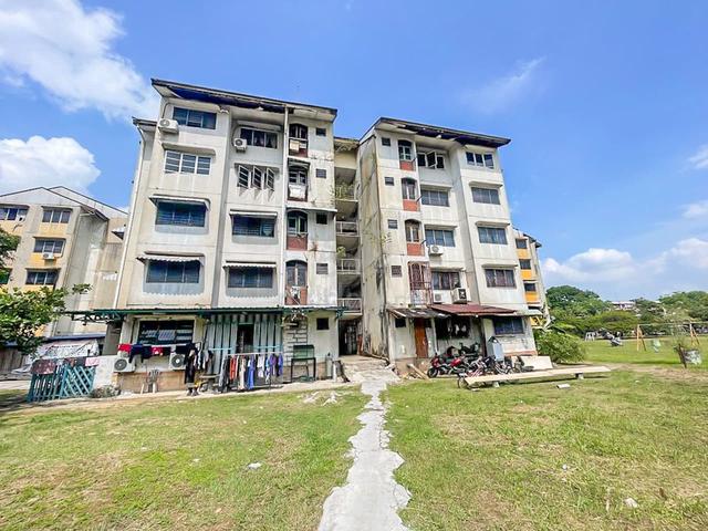 Flat PKNS Seksyen 24 Shah Alam 1
