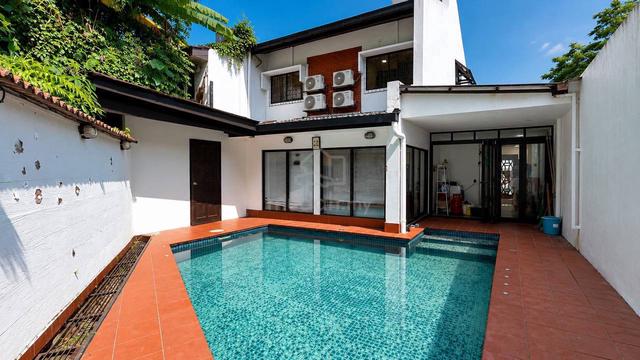 RENOVATED WITH SWIMMING POOL ‼️ Semi D House Medan Damansara Heights 1