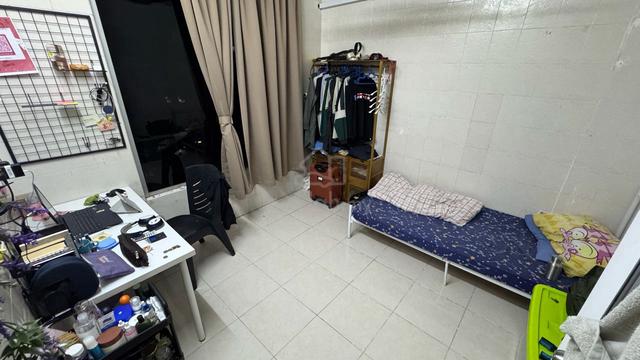 Cyberia Smarthomes 1 Middle Room for College Student 1