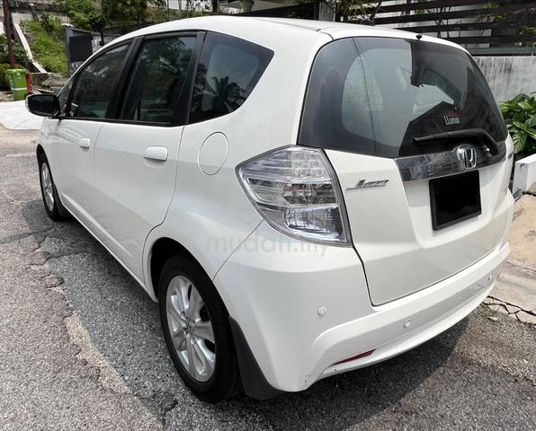 2013 Honda JAZZ 1.3 (HYBRID) FACELIFT (A) - 4