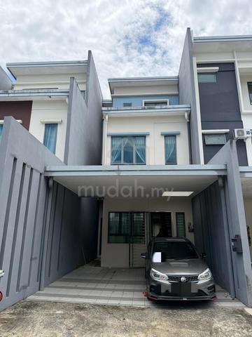 Gated Guarded 3 Storey Terrace House at Academia Lane @ Kota Samarahan 1