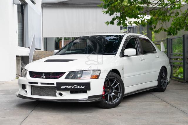 Mitsubishi Lancer Evo 7 2001 Scotia White - 1