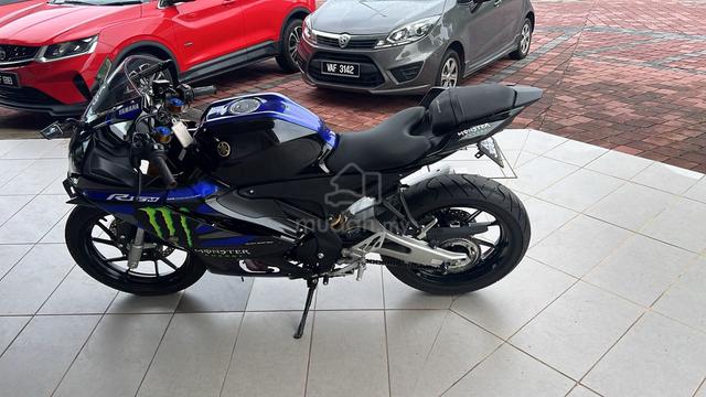 Yamaha R15M 2024 (Very Low Mileage) - photo 3 of 5