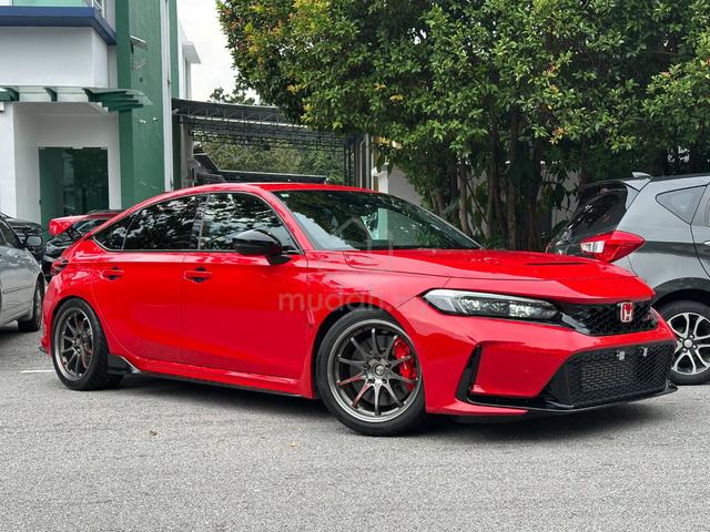 REMUS RAYS CE28 2025 Honda CIVIC 2.0 TYPE R FL5 - 1