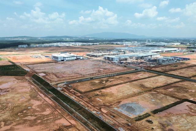 Industrial Land Near PLUS Highway | Infrastructure Ready | FREEHOLD 1