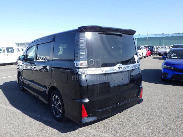 2021 Toyota VOXY 2.0 ZS KIRAMEKI 3 (A) FULL LOAN💯 - 2