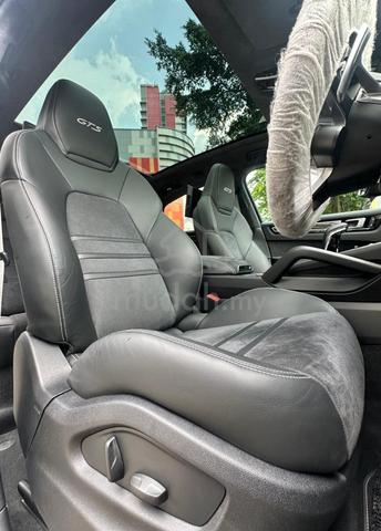 2023 Porsche Cayenne GTS Coupe 4.0 - 5