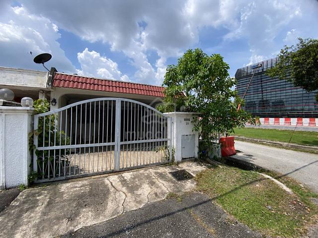 Seksyen 51A Petaling Jaya. Single Storey Terrace For Sale 1