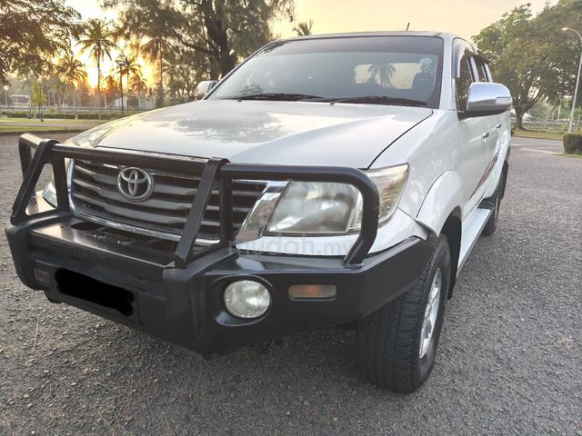 2012 Toyota HILUX 2.5 STD VNT FACELIFT (M) - 2