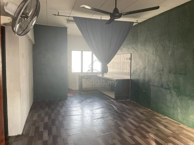 Rumah Pangsa, Taman Bukit Mewah 4