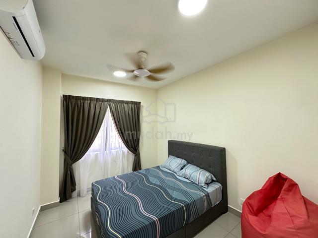 Monet Lily Springtime, Sunsuria City, Kota Warisan 3