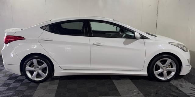 2013 Hyundai ELANTRA 1.8 PREMIUM (A) WITH SUNROOF - 3