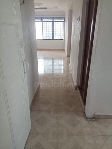Desa Mutiara Indah Apartment 1