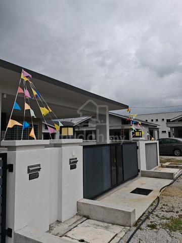 Single Storey Terrace @ Seri Mahkota Sitiawan 1