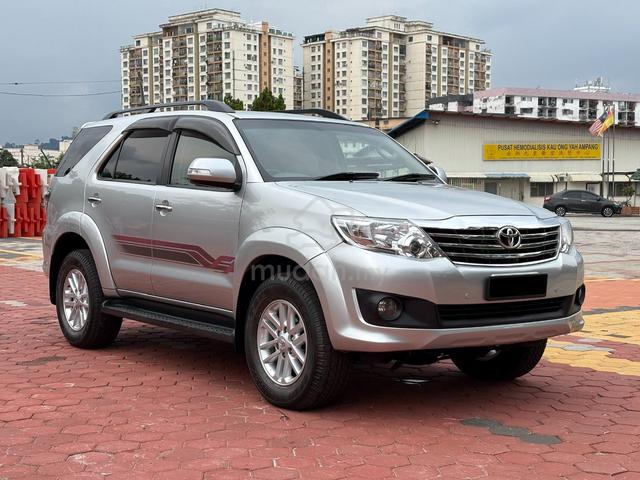 2013 Toyota FORTUNER 2.7 V F.L (A) FREE 1YR WRTY ! - 4