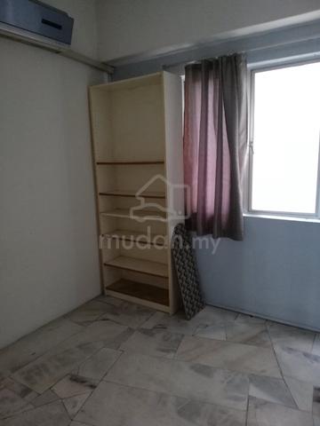 Room @ Vista Prima Puchong. near amenities. 1