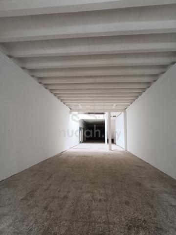 Premium 3 Storey Shophouse for RENT in Lebuh Melayu,Georgetown,Penang 4