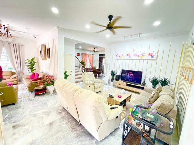 Beautiful Renovated, Double Storey Semi D Near Aeon Jusco AU2 Keramat 1