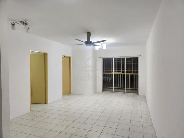 Lakeview Apartments 1
